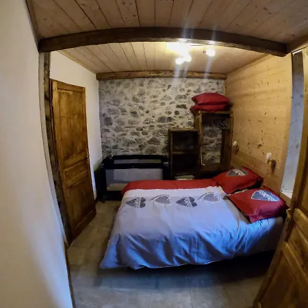 La Ferme Du Fay Apartment